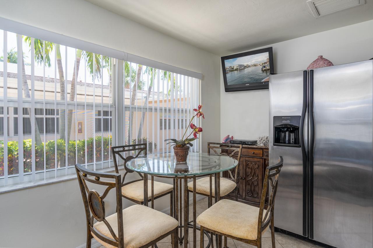 Gulf Breeze Condos Fort Myers Beach Exterior foto